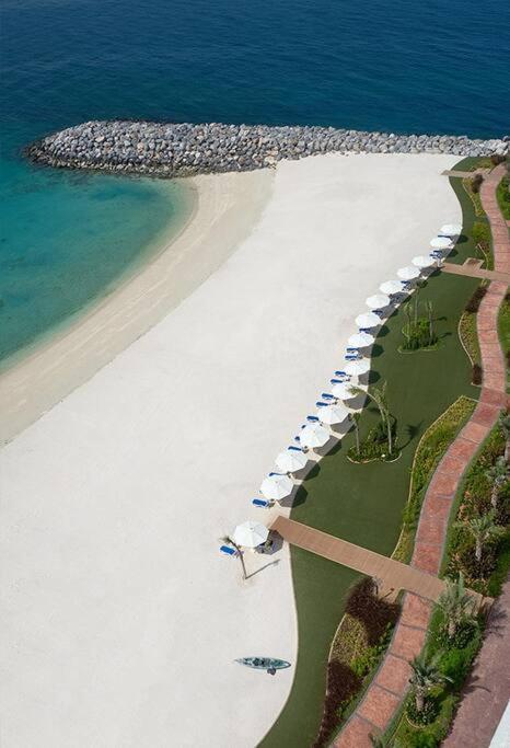 Ocean Whisper Ultra Luxe 1 Bedroom Apartment With A Private Beach - Al Marjan Island رأس الخيمة المظهر الخارجي الصورة